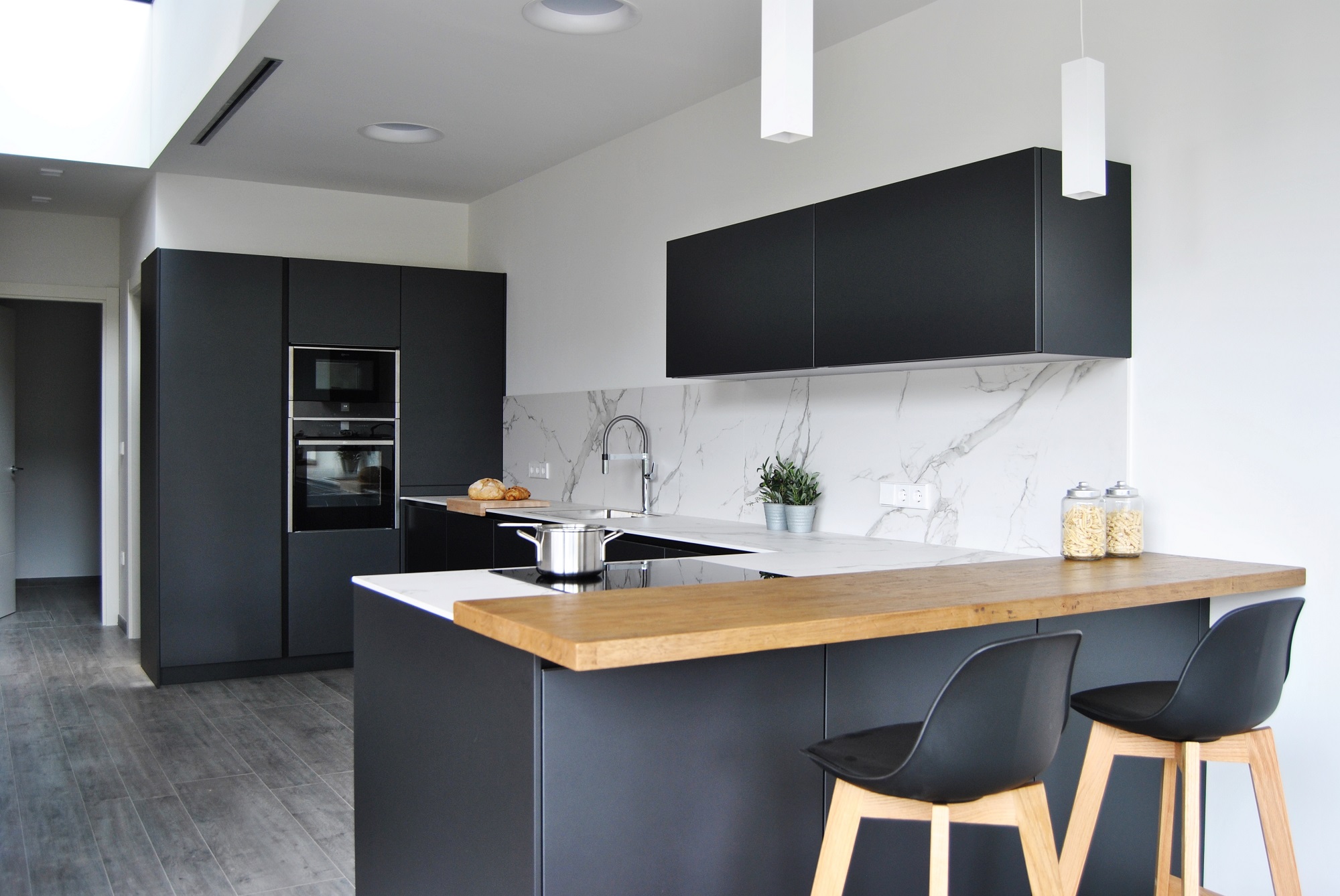Black Modern Cabinet: Bold Elegance for Contemporary Homes