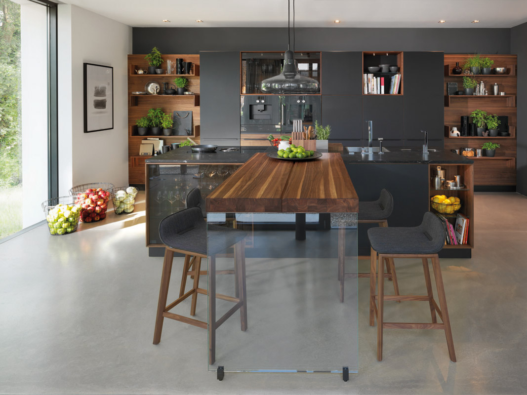 Modern Dark Cabinet Kitchens: Embracing Depth, Drama, and Sophistication